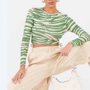 PrettyLittleThing Women’s Green Zebra Print Jersey Tie Ruched Side Crop Top Sz 4